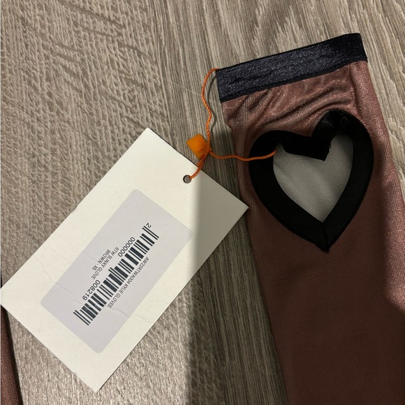 Poster girl gloves - Picture 3 of 3